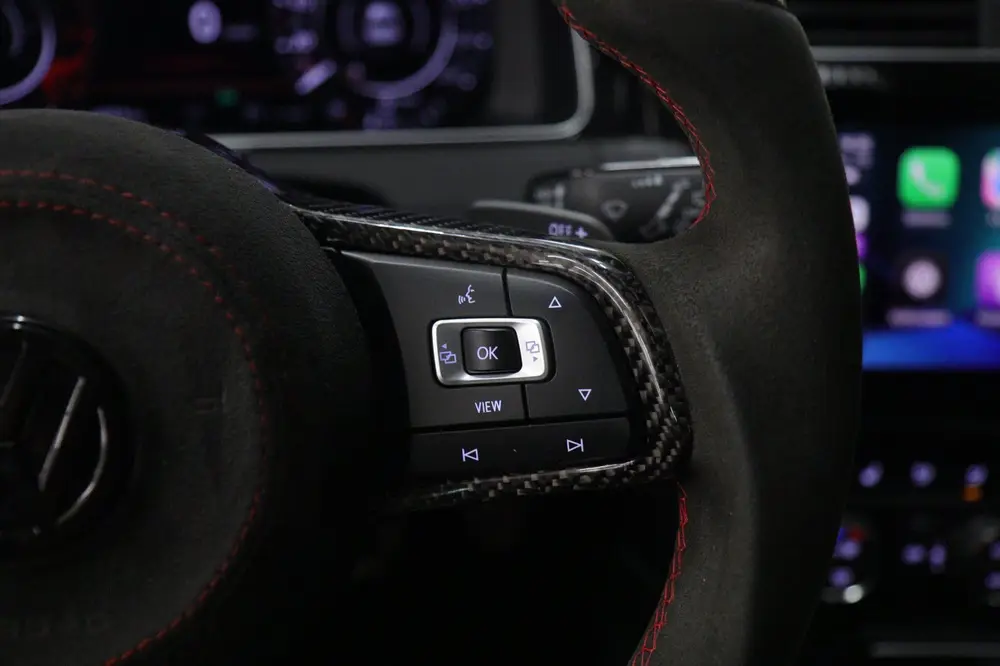 Volkswagen Golf 2.0 TSI GTI TCR /PANO/MILLTEK/CARPLAY/CARBON uit 2019, foto 18