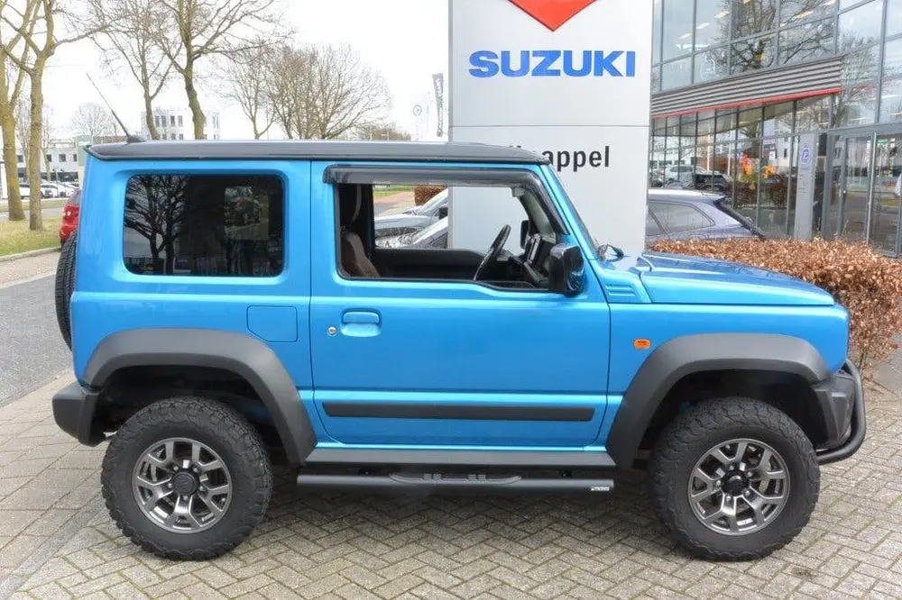 Suzuki Jimny 1.5 Stijl AllGrip (4x4) 4-persoons Navigat uit 2019, foto 10