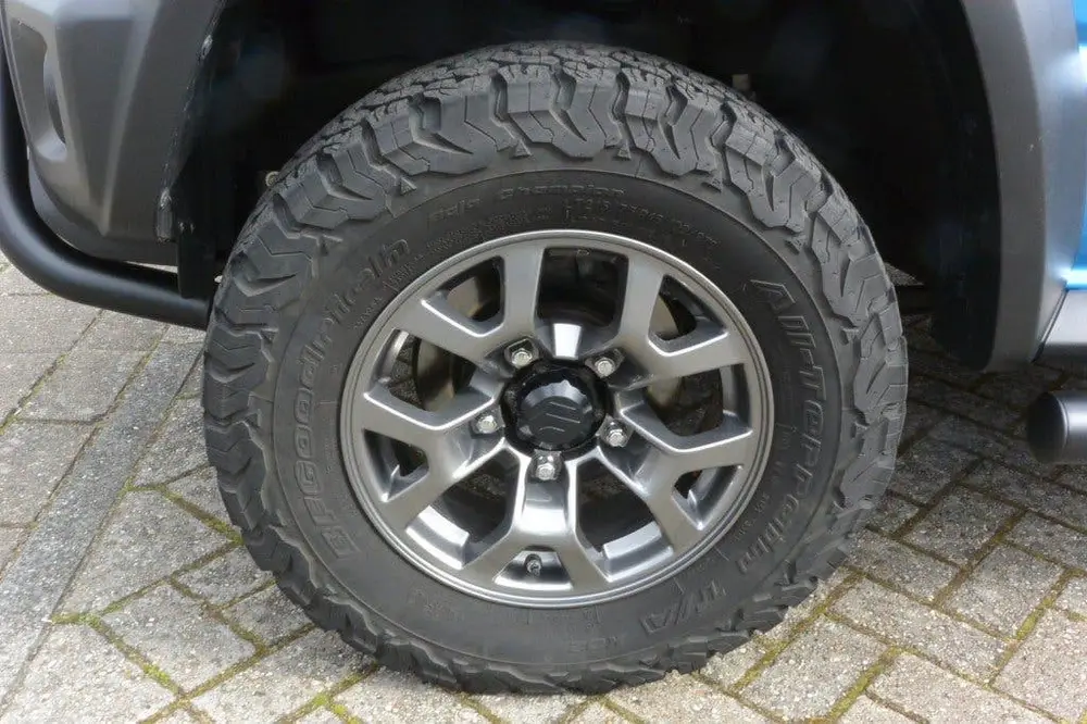 Suzuki Jimny 1.5 Stijl AllGrip (4x4) 4-persoons Navigat uit 2019, foto 18