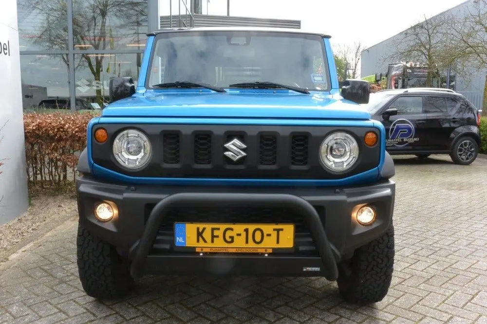 Suzuki Jimny 1.5 Stijl AllGrip (4x4) 4-persoons Navigat uit 2019, foto 2