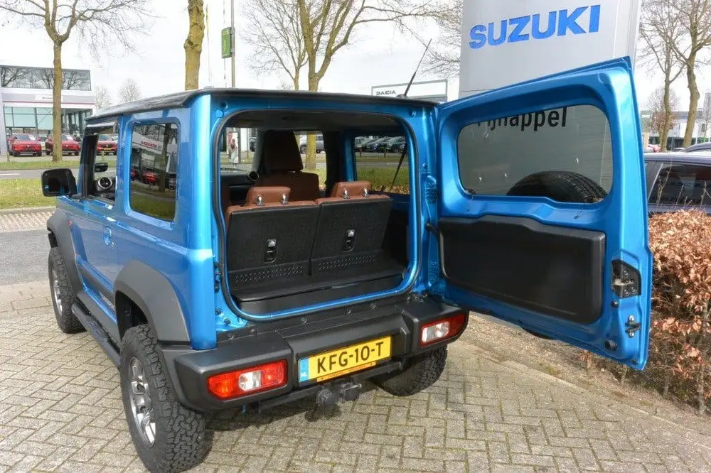 Suzuki Jimny 1.5 Stijl AllGrip (4x4) 4-persoons Navigat uit 2019, foto 7