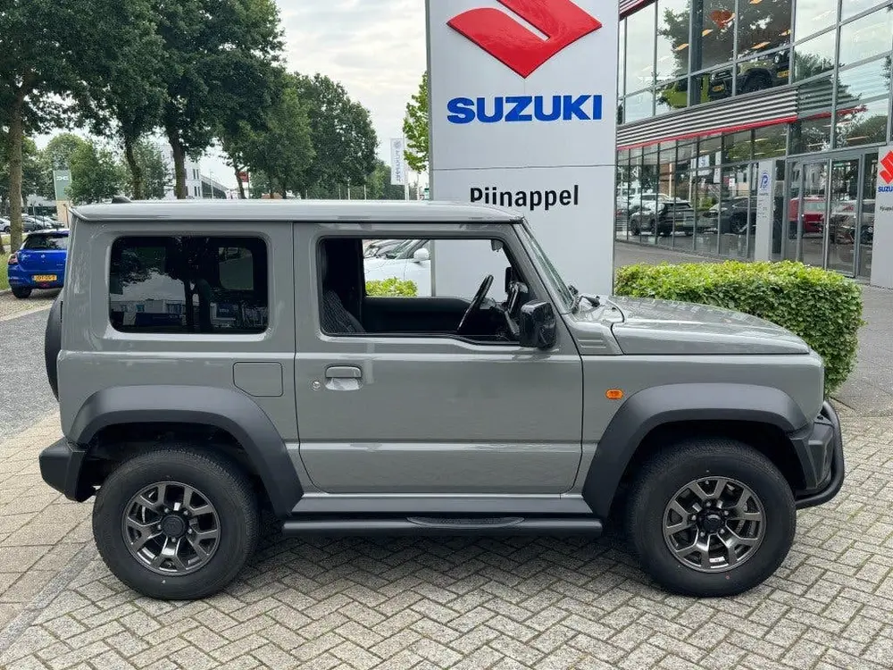 Suzuki Jimny 1.5 Stijl AllGrip (4x4) 4-persoons Trekhaa uit 2019, foto 10