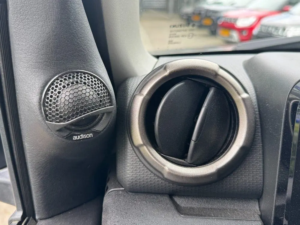 Suzuki Jimny 1.5 Stijl AllGrip (4x4) 4-persoons Trekhaa uit 2019, foto 18