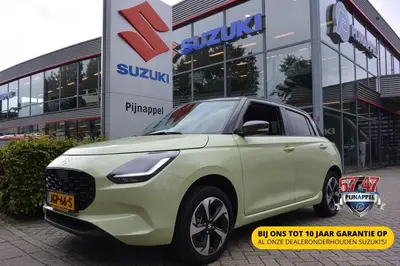Suzuki Swift 1.2 Style AllGrip (4x4) 5-deurs Two-tone uit 2025