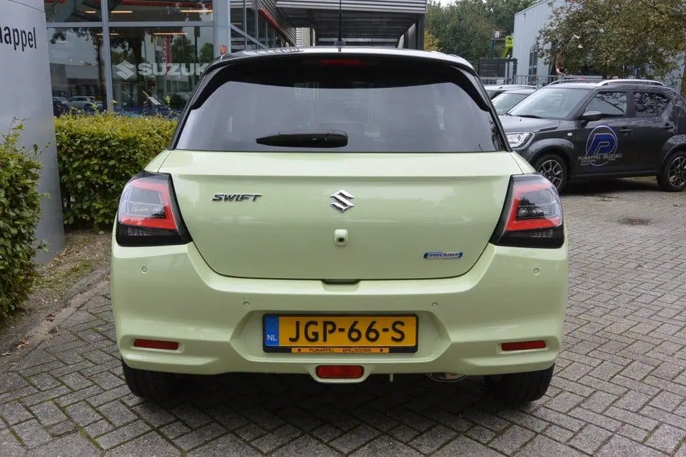 Suzuki Swift 1.2 Style AllGrip (4x4) 5-deurs Two-tone uit 2025, foto 6