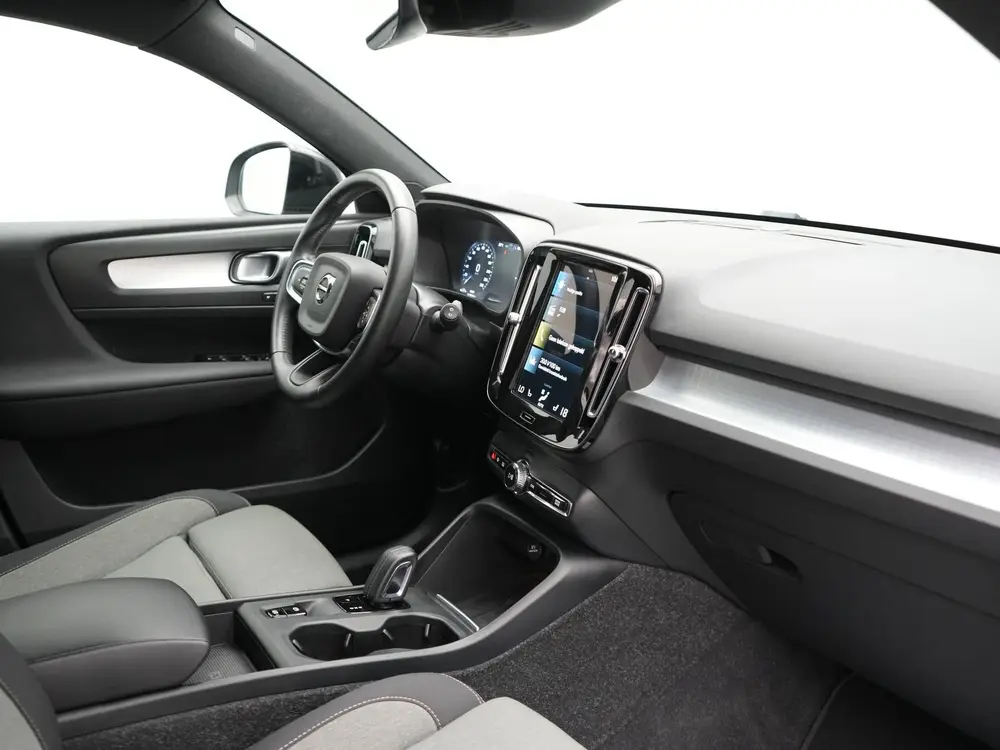 Volvo XC40 1.5 T5 Recharge R-Design PHEV 211pk Dealer uit 2021, foto 4