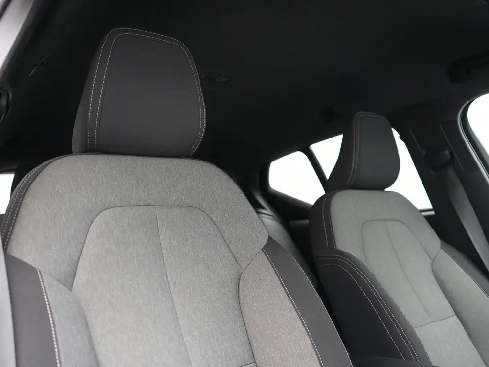 Volvo XC40 1.5 T5 Recharge R-Design PHEV 211pk Dealer uit 2021, foto 5