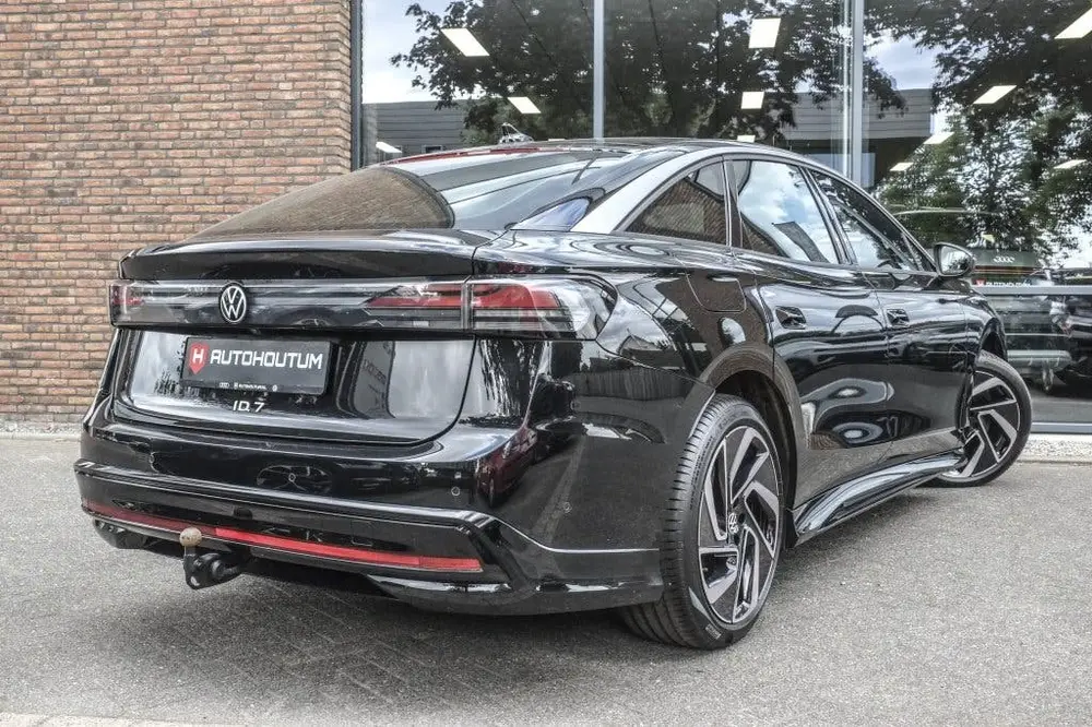 Volkswagen ID.7 Pro 286pk 82kwh | SOH 100% | Trekhaak uit 2024, foto 2