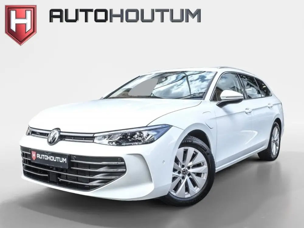 Volkswagen Passat 1.5 eHybrid 204pk Business | SOH 1 uit 2024