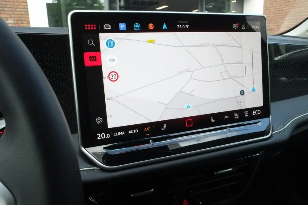 Volkswagen Passat 1.5 eHybrid 204pk Business | SOH 1 uit 2024, foto 11
