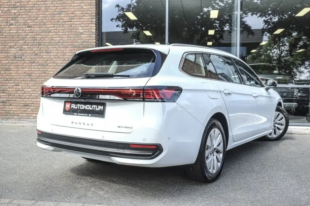 Volkswagen Passat 1.5 eHybrid 204pk Business | SOH 1 uit 2024, foto 2