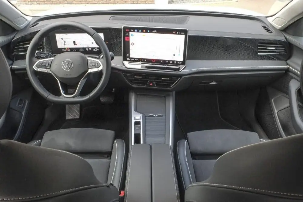 Volkswagen Passat 1.5 eHybrid 204pk Business | SOH 1 uit 2024, foto 3