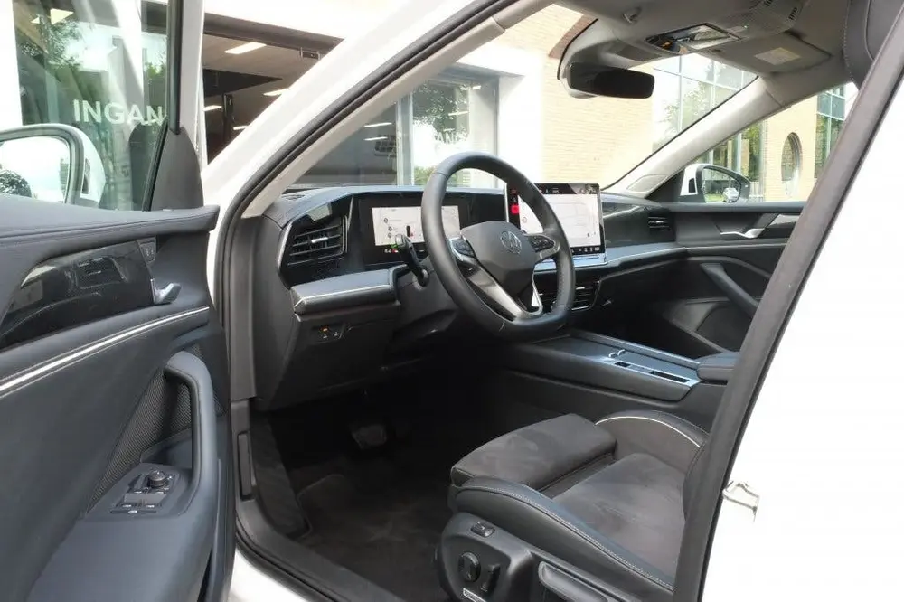 Volkswagen Passat 1.5 eHybrid 204pk Business | SOH 1 uit 2024, foto 7