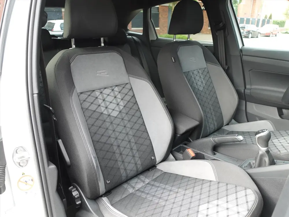 Volkswagen Taigo 1.0 TSI 110pk R-Line RIJKLAAR/IQ LED/STOELV uit 2023, foto 15