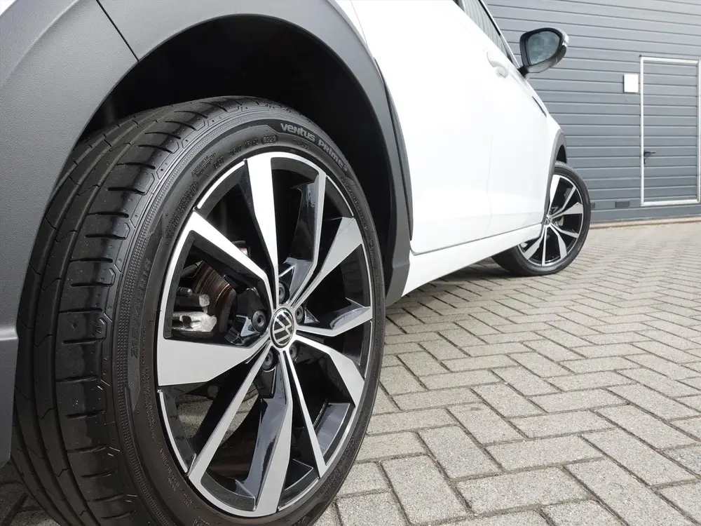 Volkswagen Taigo 1.0 TSI 110pk R-Line RIJKLAAR/IQ LED/STOELV uit 2023, foto 8