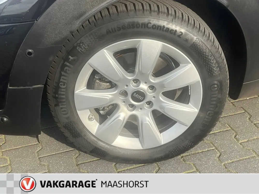 Mini Countryman 1.5 Cooper Chili ParkeerSensoren/Navi/L uit 2019, foto 11