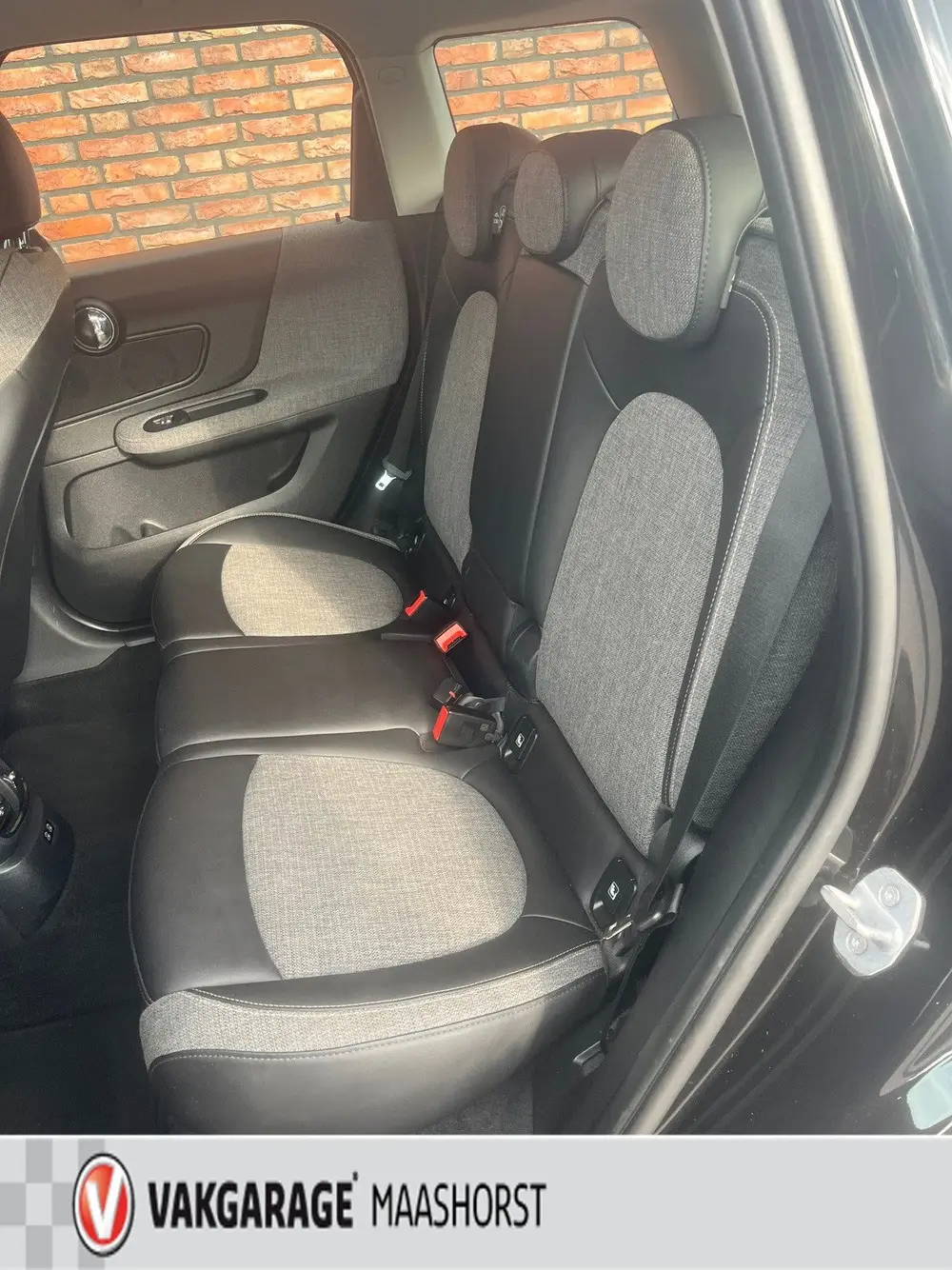Mini Countryman 1.5 Cooper Chili ParkeerSensoren/Navi/L uit 2019, foto 14