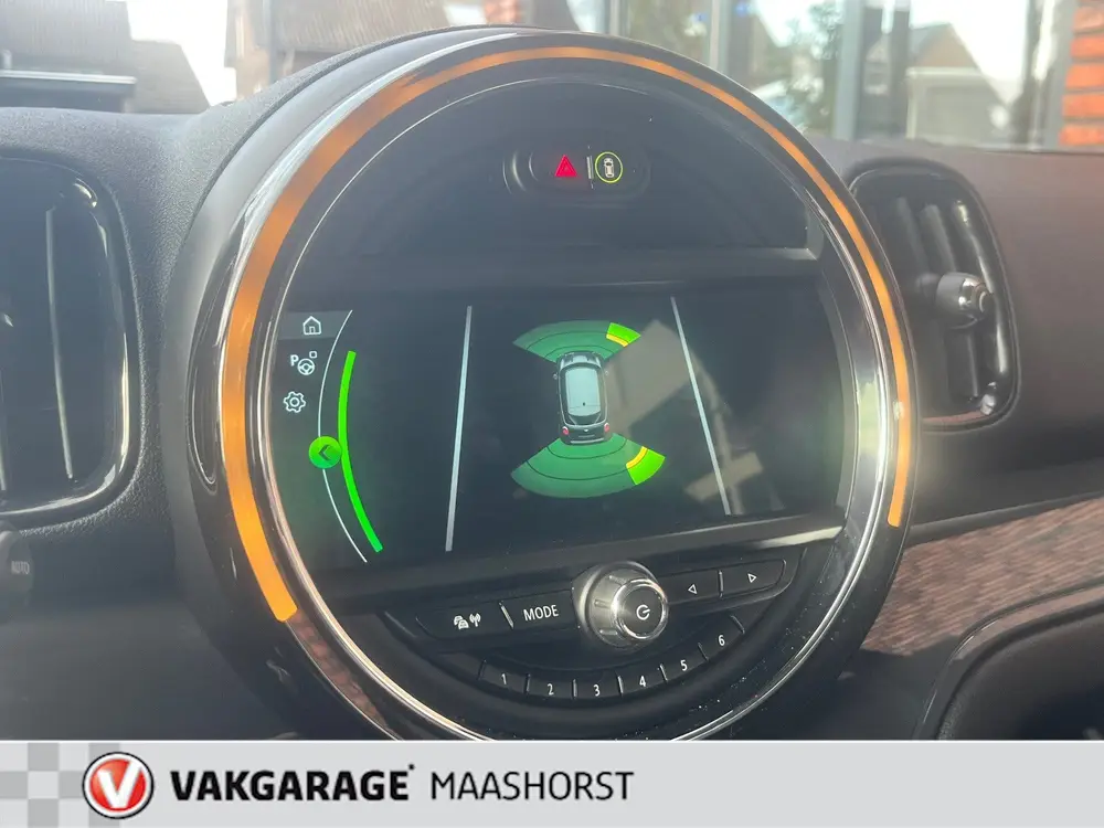 Mini Countryman 1.5 Cooper Chili ParkeerSensoren/Navi/L uit 2019, foto 19