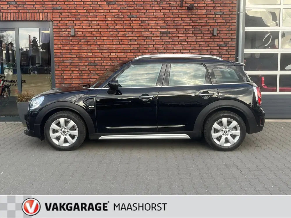 Mini Countryman 1.5 Cooper Chili ParkeerSensoren/Navi/L uit 2019, foto 2