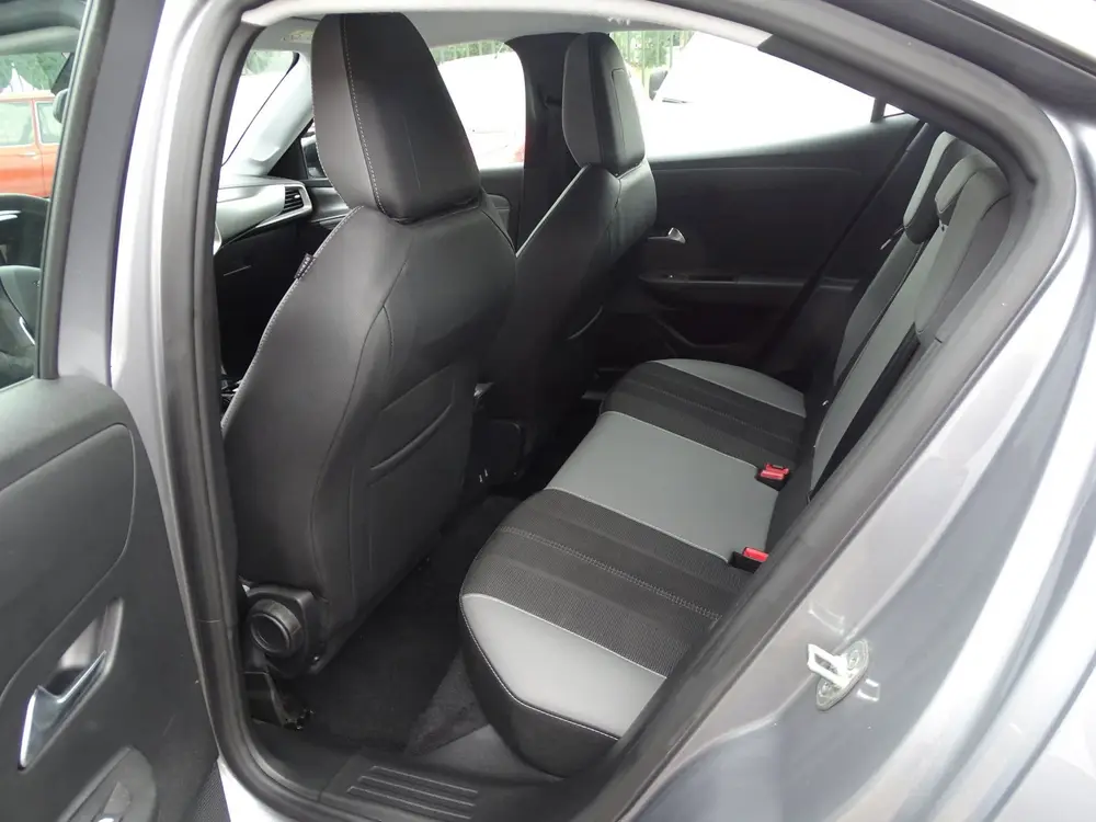 Opel Mokka 1.2 Turbo Business Elegance AUTOMAAT uit 2024, foto 8