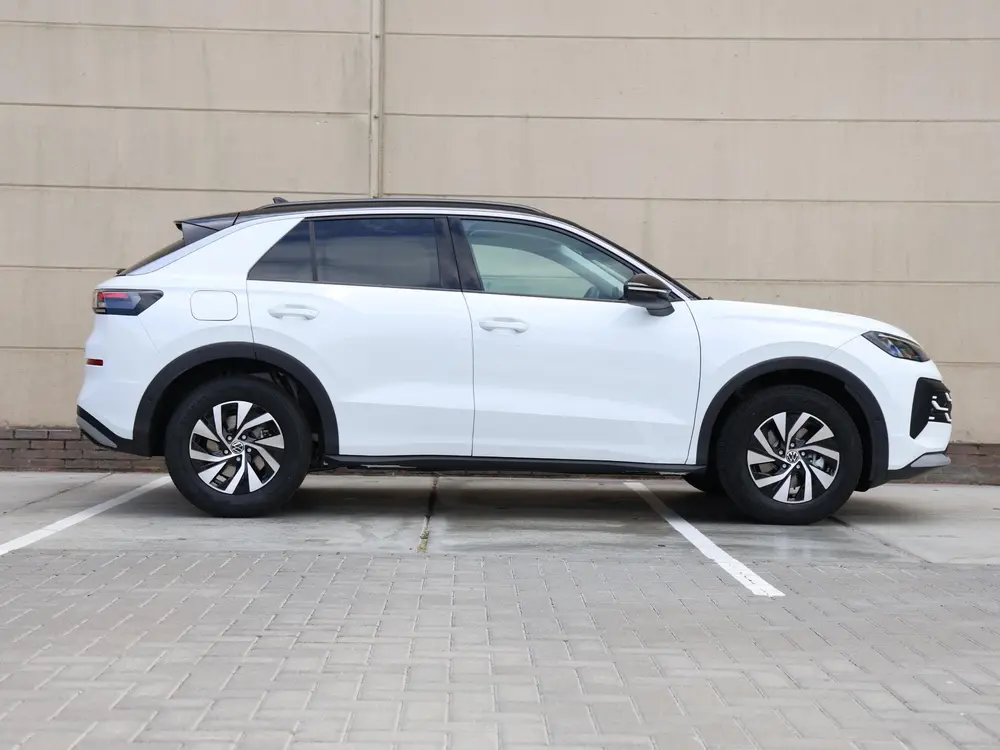Volkswagen T-Roc Limited Edition 1.5 eTSI 116 PK | Park Assi uit 2026, foto 2