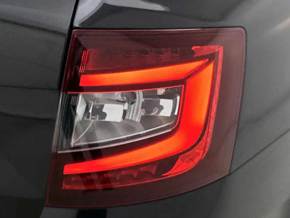 Skoda Octavia 1.0 TSI Greentech Sport Business uit 2019, foto 15