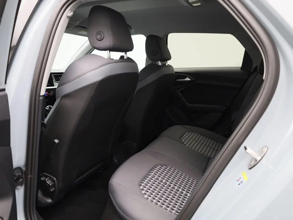 Audi A1 30 TFSI Advanced edition 116 PK l Adaptive uit 2025, foto 10