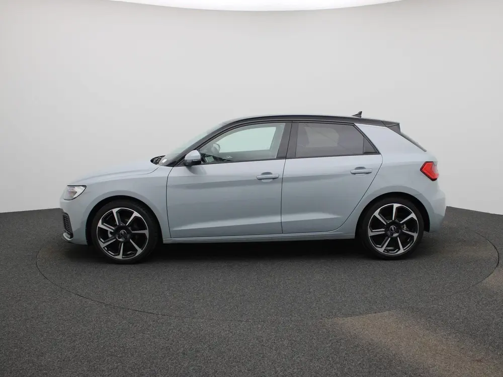 Audi A1 30 TFSI Advanced edition 116 PK l Adaptive uit 2025, foto 4