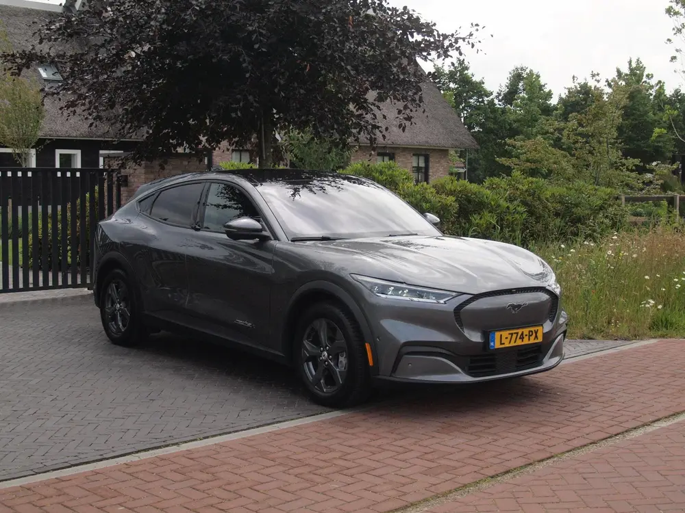 Ford Mustang Mach-E Extended RWD 98 kWh uit 2021, foto 4