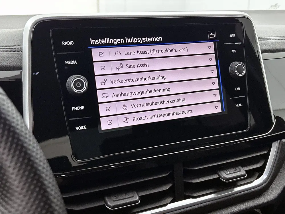 Volkswagen T-Roc 1.0 TSI R-Line | Black pakket | Airco | App uit 2022, foto 13