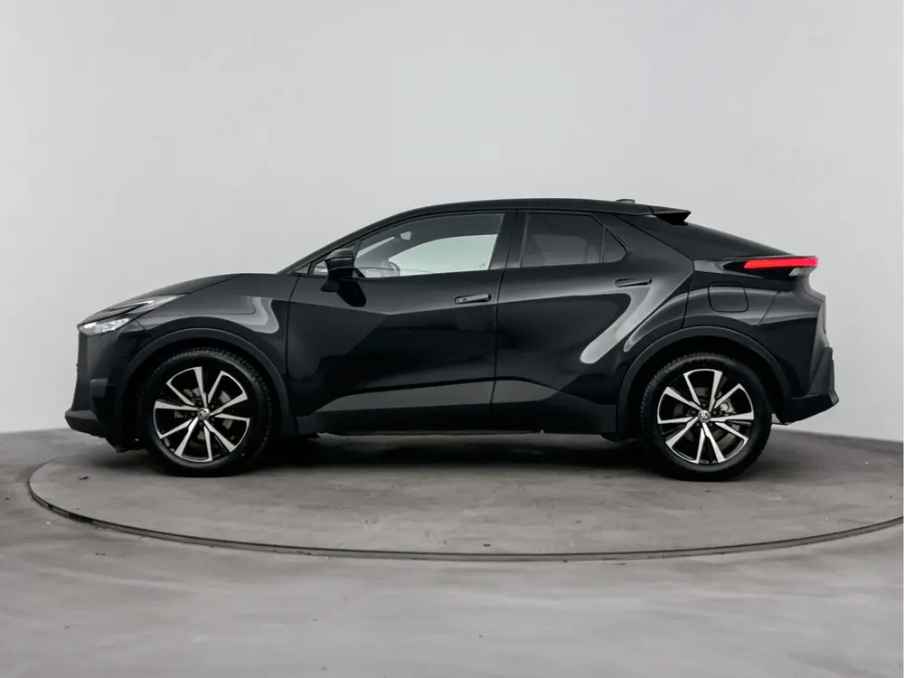 Toyota C-Hr 1.8 Hybrid 140 First Edition Limited uit 2025, foto 3