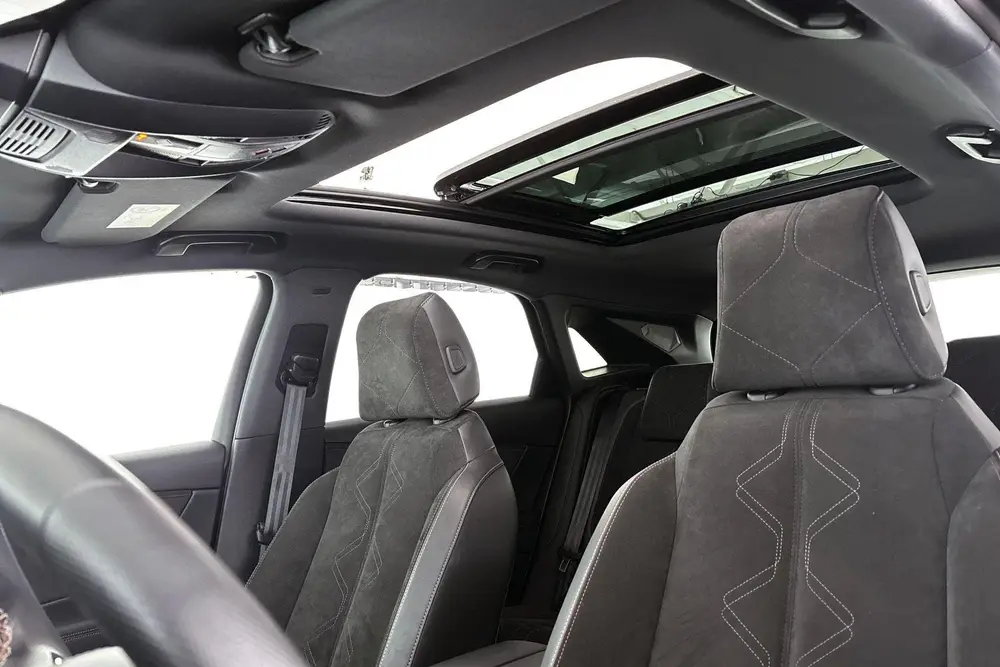 DS Automobiles DS 7 Crossback DS 7 Crossback E-Tense 4x4 Performance Lin uit 2021, foto 8