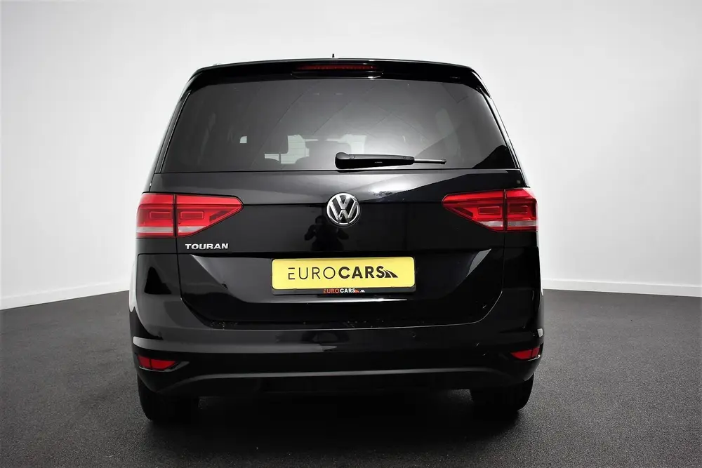 Volkswagen Touran 1.5 TSI 150pk DSG Comfortline 7p Navigatie uit 2020, foto 2