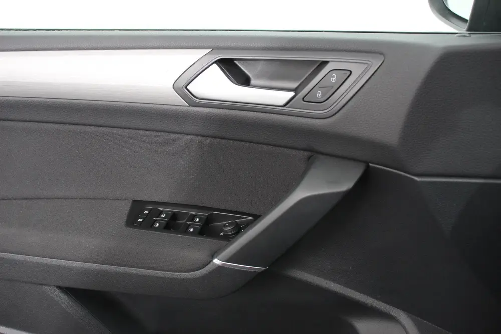 Volkswagen Touran 1.5 TSI 150pk DSG Comfortline 7p Navigatie uit 2020, foto 9