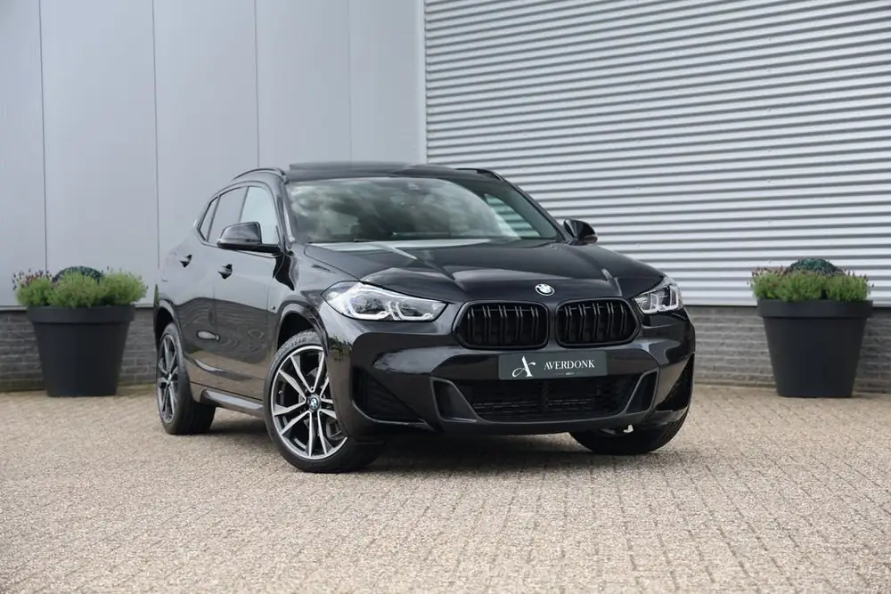 BMW X2 xDrive25e M-Sport Black Edition Pano|H&K|Memory|HUD|D uit 2021