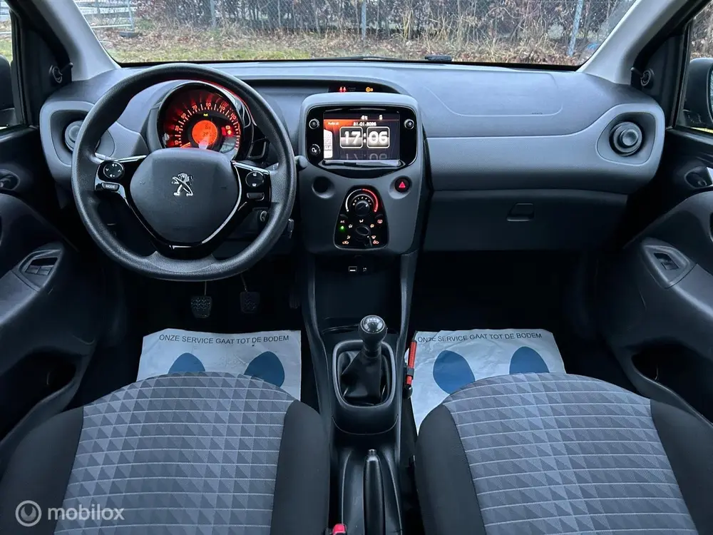Peugeot 108 1.0 e-VTi Active uit 2022, foto 5