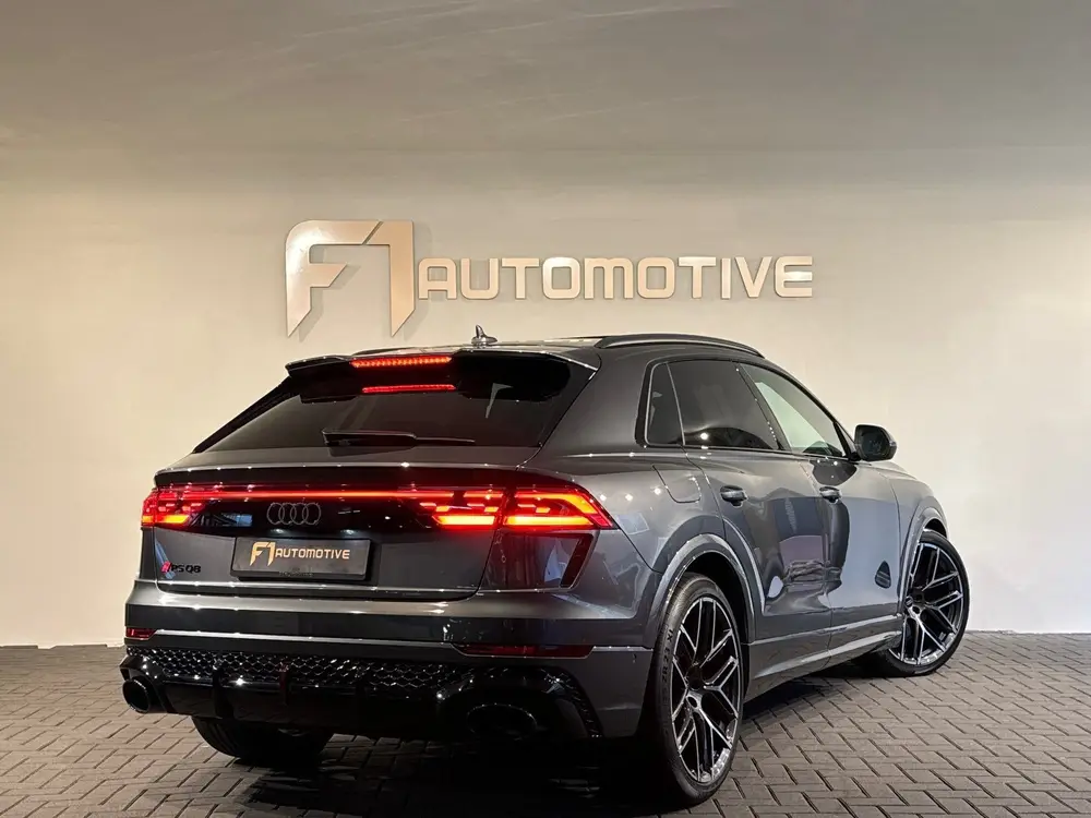 Audi RS Q8 4.0 TFSI quattro Performance Pano uit 2024, foto 3
