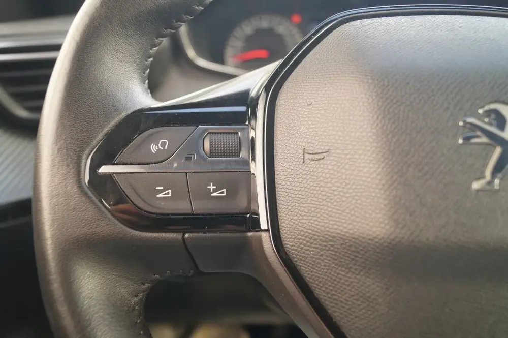 Peugeot 2008 1.2 PureTech Active -AIRCO-PDC-CARPLAY-NW. uit 2022, foto 12
