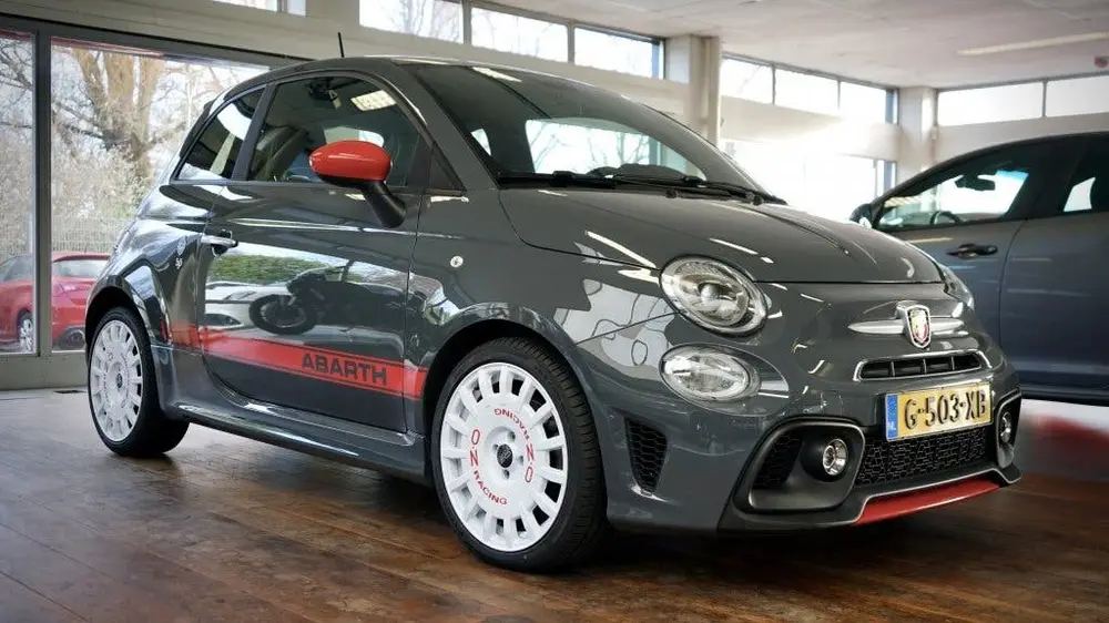 Abarth 500 1.4 T-Jet Abarth 595 | 180 PK | OZ wielen | Sport uit 2019