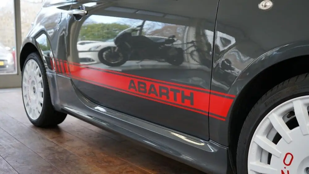 Abarth 500 1.4 T-Jet Abarth 595 | 180 PK | OZ wielen | Sport uit 2019, foto 12