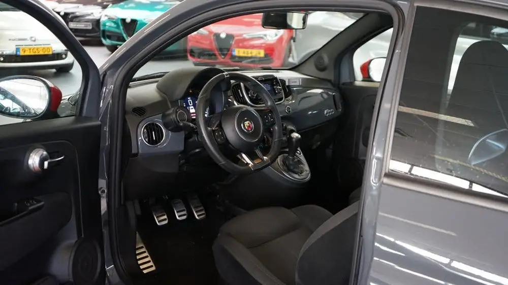 Abarth 500 1.4 T-Jet Abarth 595 | 180 PK | OZ wielen | Sport uit 2019, foto 2