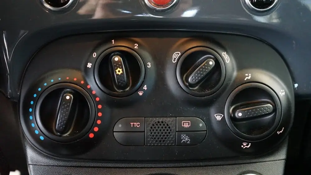 Abarth 500 1.4 T-Jet Abarth 595 | 180 PK | OZ wielen | Sport uit 2019, foto 20