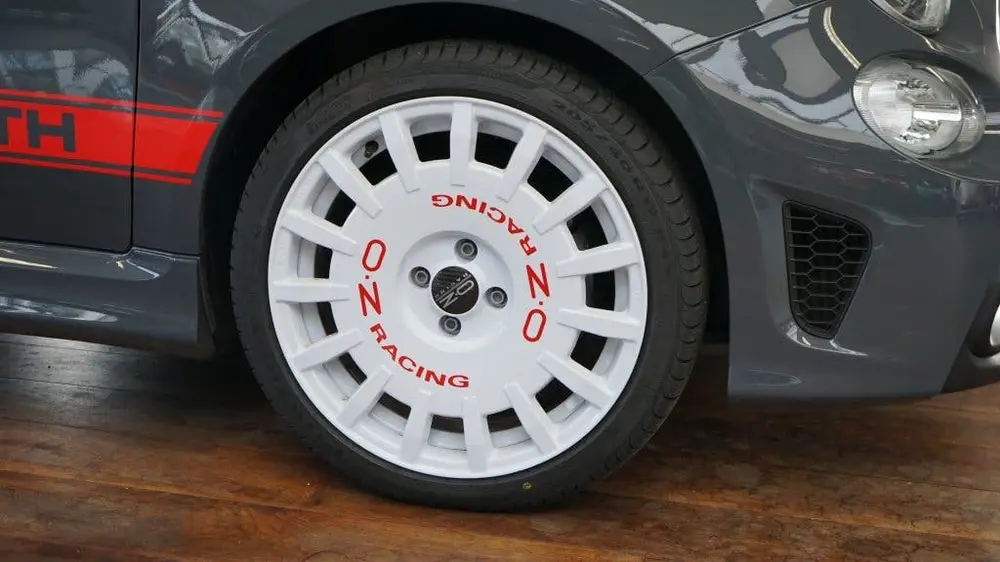Abarth 500 1.4 T-Jet Abarth 595 | 180 PK | OZ wielen | Sport uit 2019, foto 6