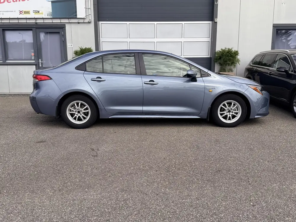 Toyota Corolla 1.8 Hybrid Business Intro / Camera / Leer / C uit 2019, foto 6