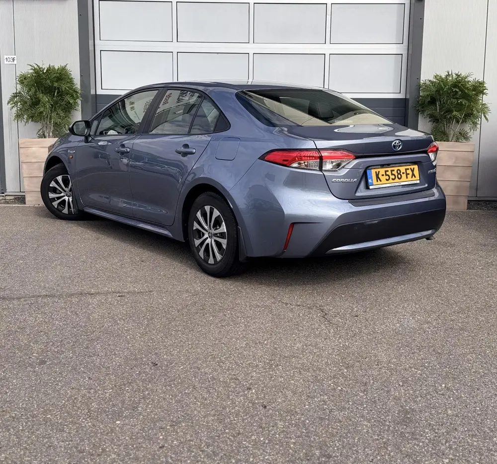 Toyota Corolla 1.8 Hybrid Business Intro / Camera / Leer / C uit 2019, foto 7