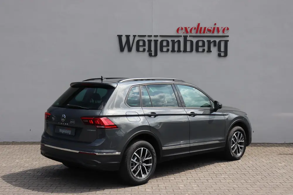 Volkswagen Tiguan 1.4 TSI eHybrid PHEV Trekhaak ACC Navi uit 2021, foto 2