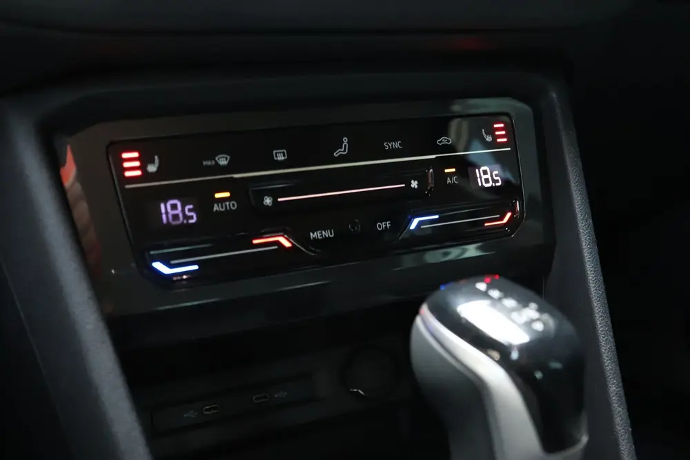 Volkswagen Tiguan 1.4 TSI eHybrid PHEV Trekhaak ACC Navi uit 2021, foto 9
