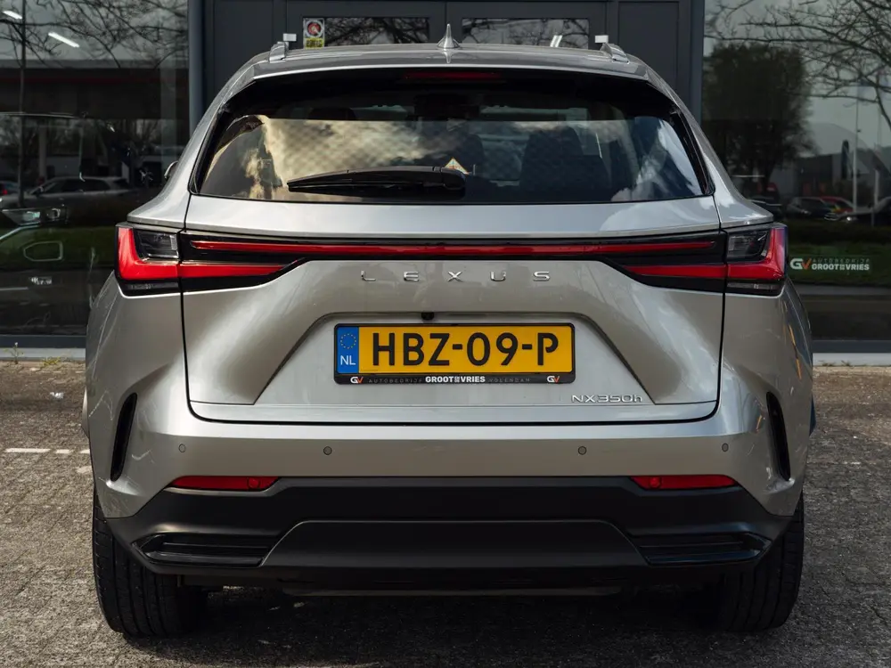 Lexus NX 350h AWD Launch Edition uit 2023, foto 11