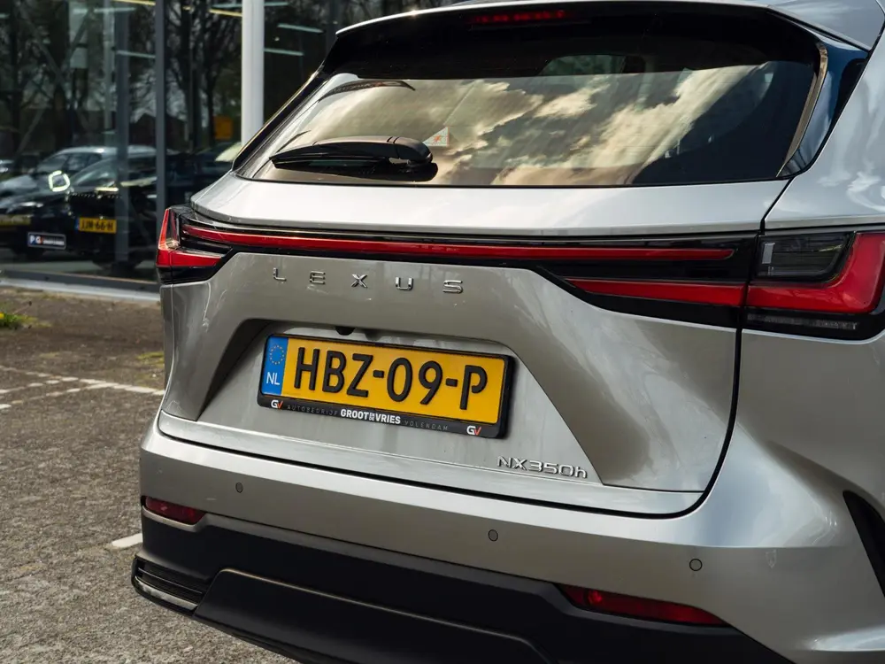 Lexus NX 350h AWD Launch Edition uit 2023, foto 12