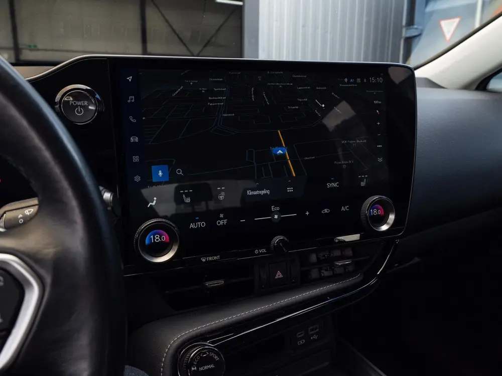 Lexus NX 350h AWD Launch Edition uit 2023, foto 17